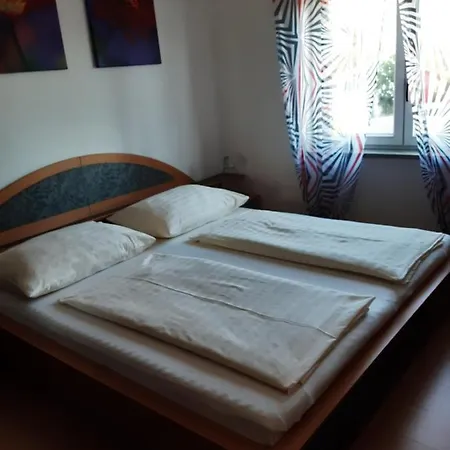 Franka Apartamento *