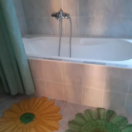 Franka Apartamento *